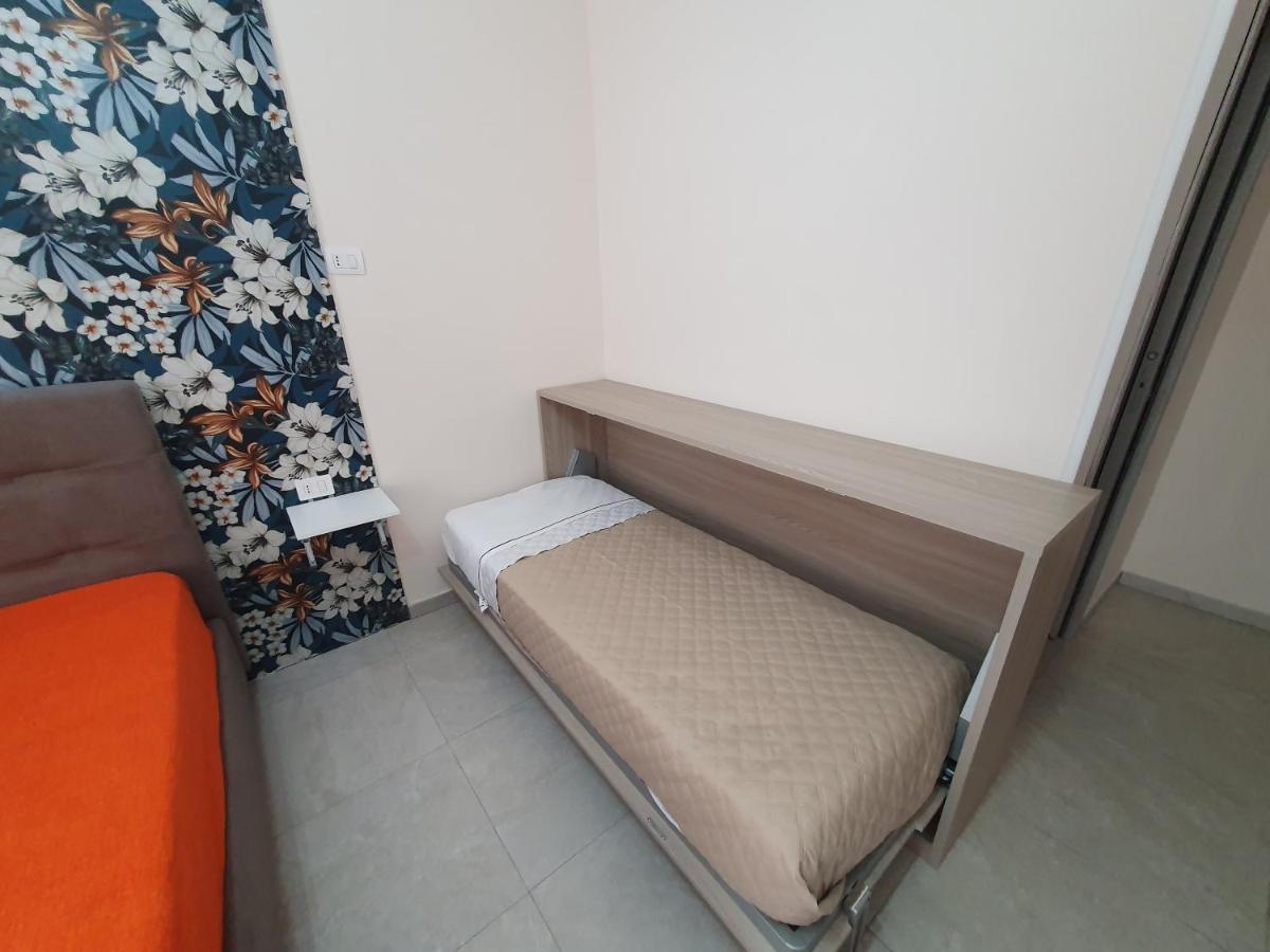 Nazionale Dream 2 Hotel Napoli Bagian luar foto