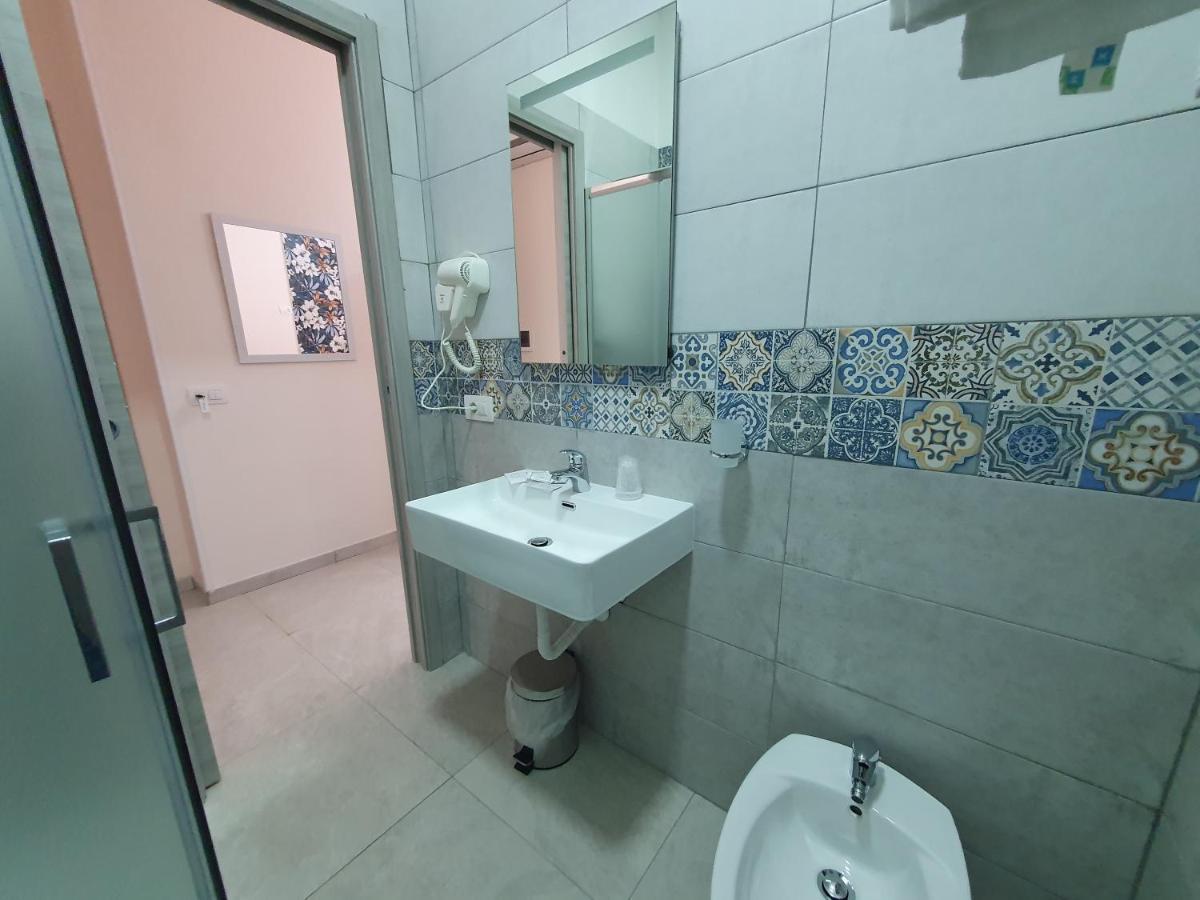 Nazionale Dream 2 Hotel Napoli Bagian luar foto