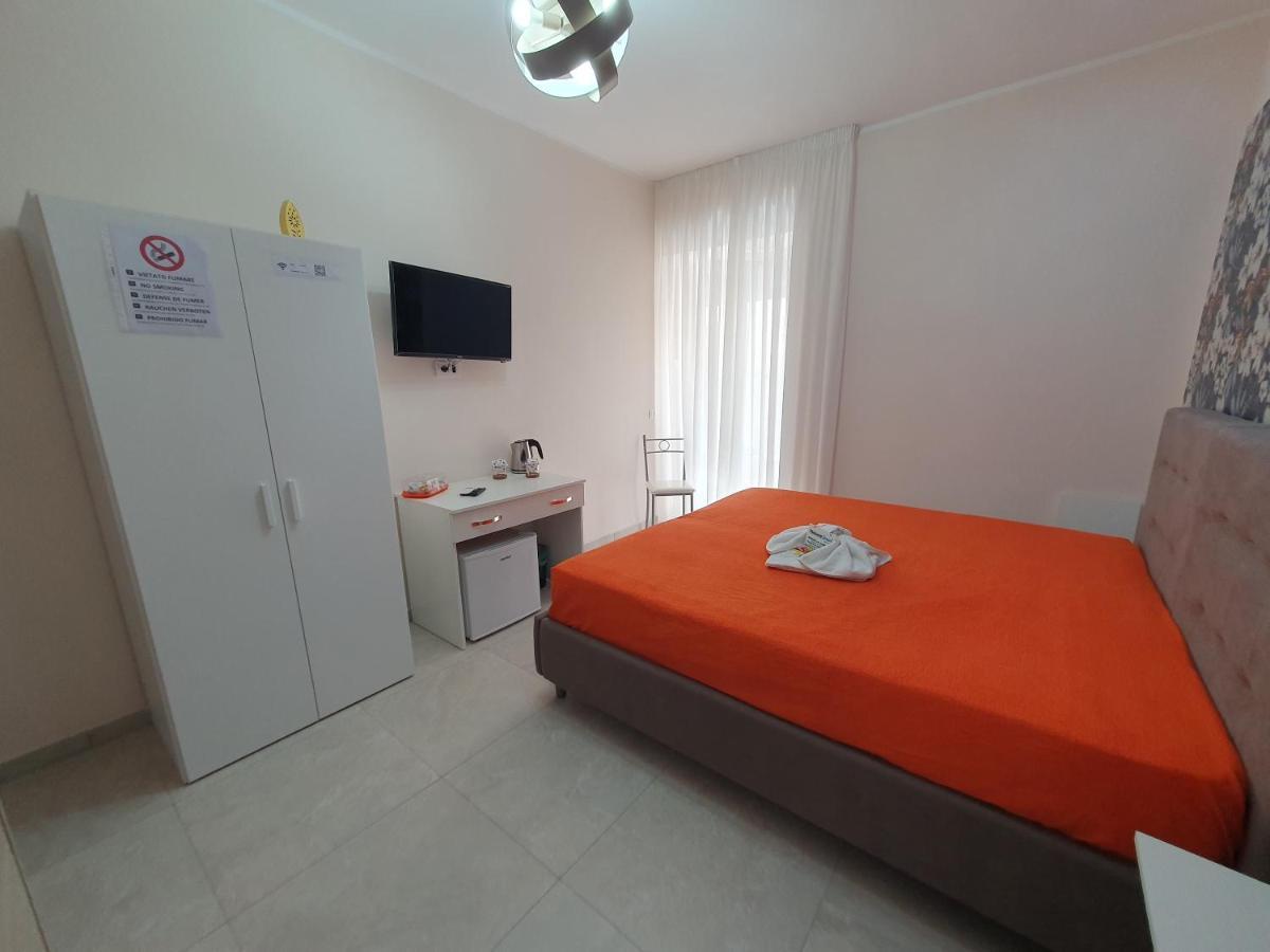 Nazionale Dream 2 Hotel Napoli Bagian luar foto