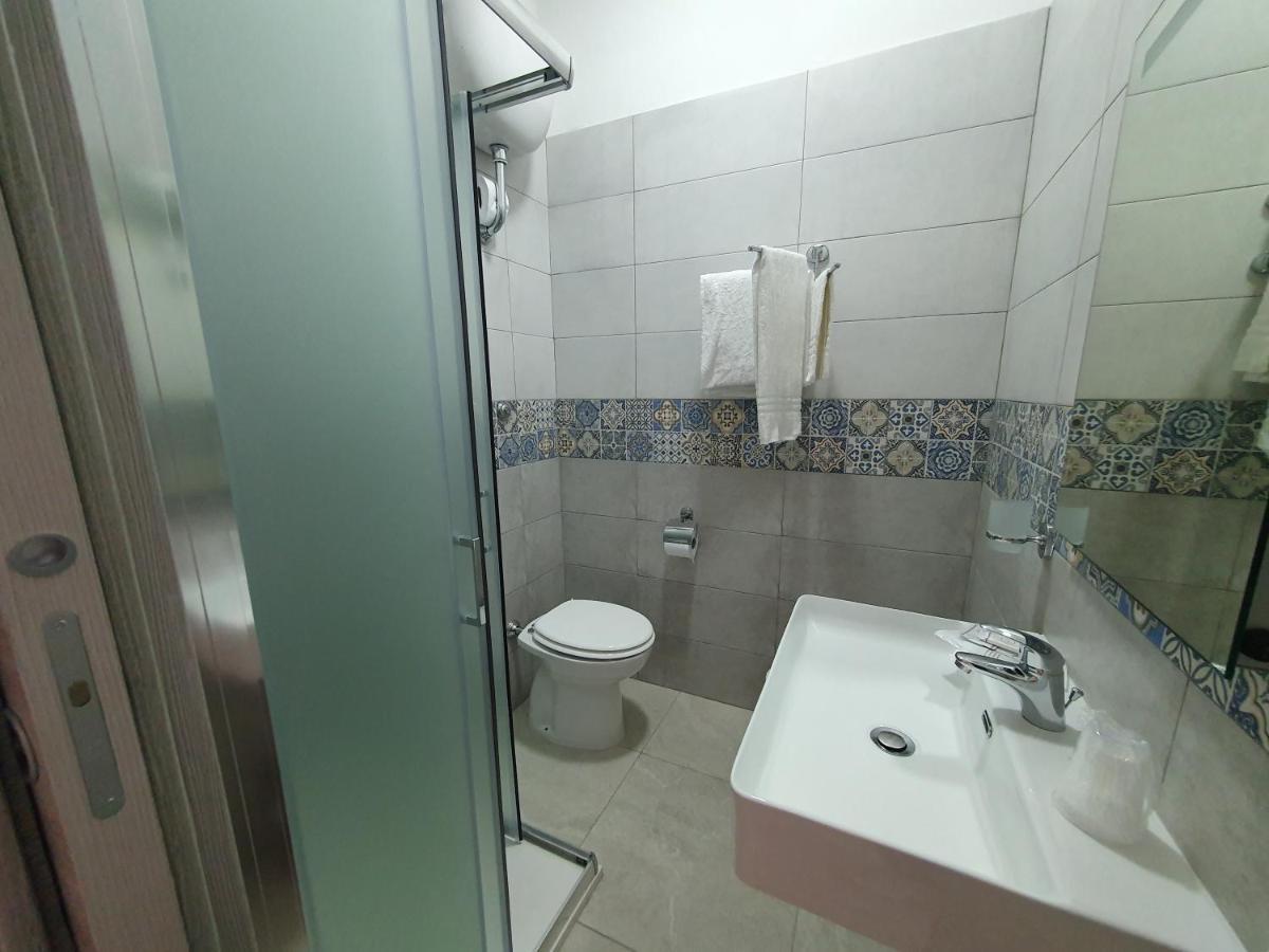 Nazionale Dream 2 Hotel Napoli Bagian luar foto